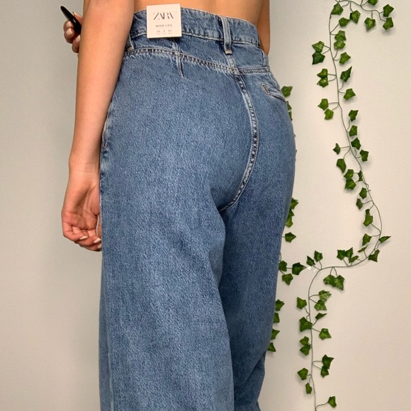 SOLD - Picture 5 of 7